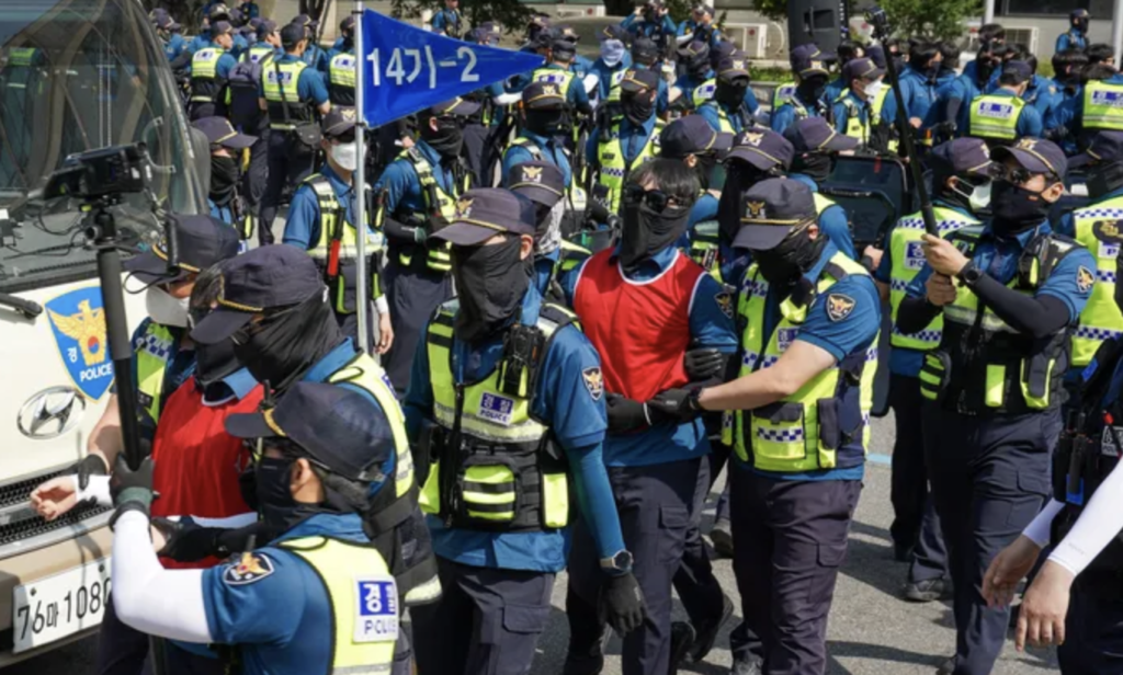경찰, 백남기농민 사망후 중단된 〈집회해산 및 검거훈련〉 공식재개 