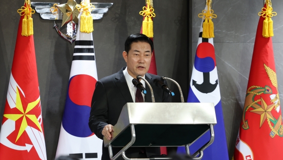 신원식·유인촌 결국 장관 임명 … 민주당 〈윤석열 정치관 똑똑히 보여준 것〉