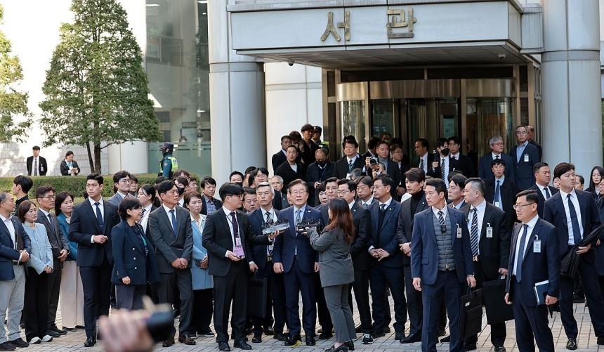 민주당, 이재명판결에 〈정적말살시도〉