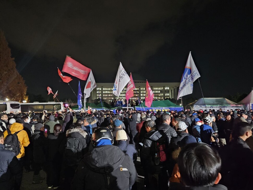 민주노총, 윤석열퇴진까지 무기한총파업 결의