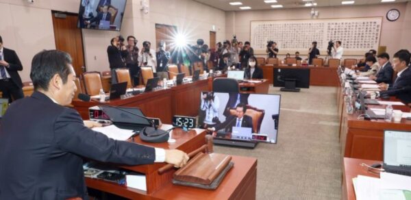 〈대통령당선시 재판정지법〉 법사위 통과