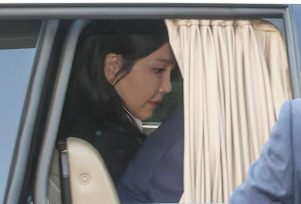 검찰, 김건희2차소환통보 